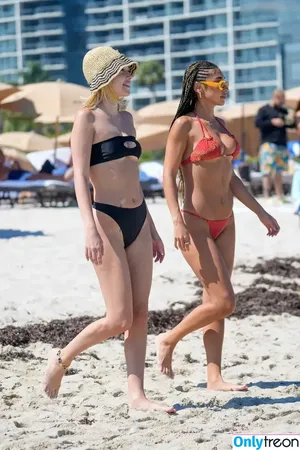 Chantel Jeffries / Ceejay the DJ / ChantelJeffries nude photo #2194