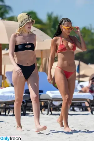 Chantel Jeffries / Ceejay the DJ / ChantelJeffries nude photo #2197