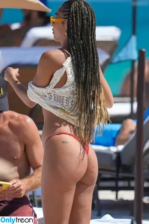 Chantel Jeffries / Ceejay the DJ / ChantelJeffries фото голая #2208