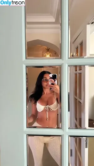 Chantel Jeffries / Ceejay the DJ / ChantelJeffries nude photo #2328