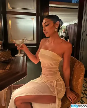 Chantel Jeffries / Ceejay the DJ / ChantelJeffries nude photo #2371