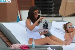Chantel Jeffries / Ceejay the DJ / ChantelJeffries фото голая #2405