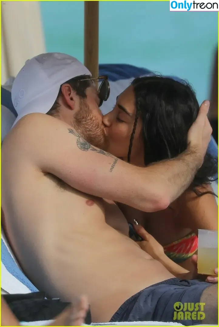 Chantel Jeffries nude photo #2231 (Ceejay the DJ / ChantelJeffries)