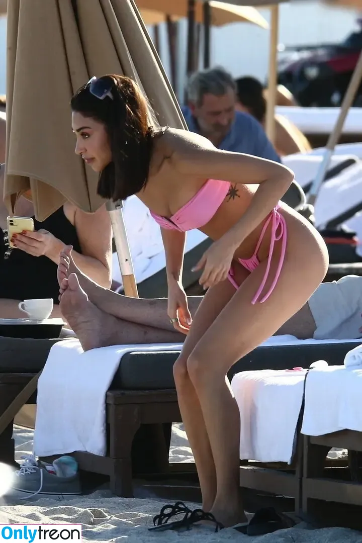 Chantel Jeffries nude photo #2381 (Ceejay the DJ / ChantelJeffries)