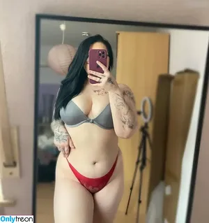 Chantischx / chantischl1708 / chaxschlx nude photo #0001