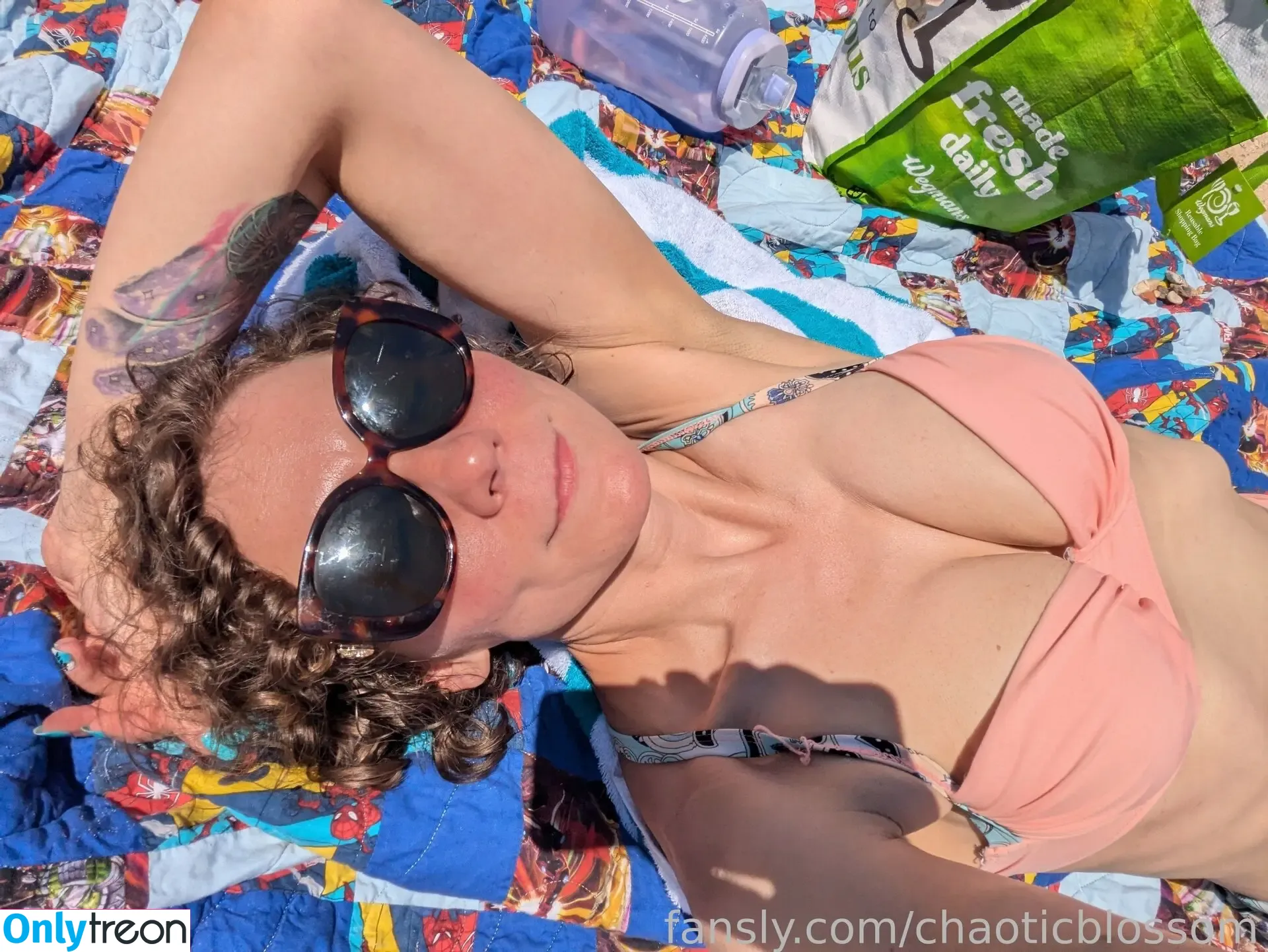 chaoticblossom nude photo #0077 (chaoticblossom8)
