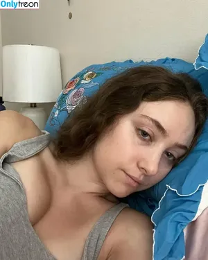 Chappell Roan / chappellroan / rosybeetles nude photo #0555