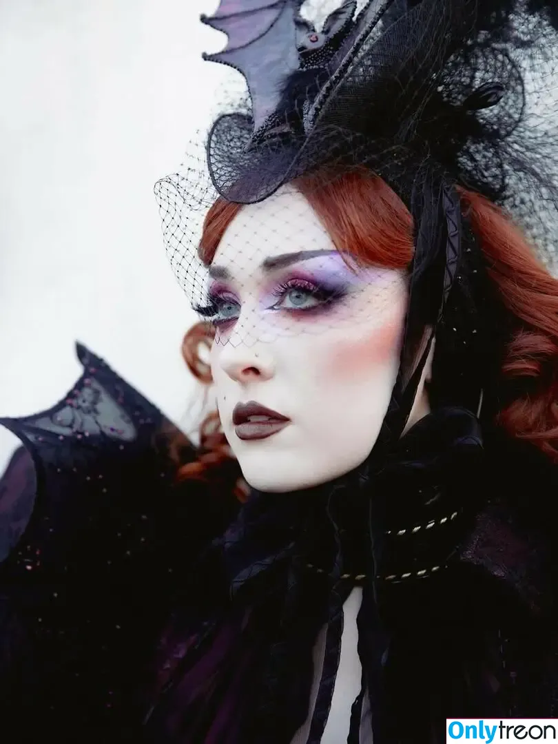 Chappell Roan nude photo #0547 (chappellroan / rosybeetles)