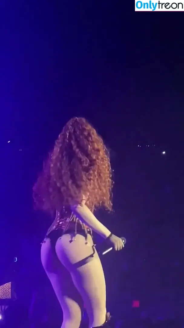 Chappell Roan nude photo #0558 (chappellroan / rosybeetles)