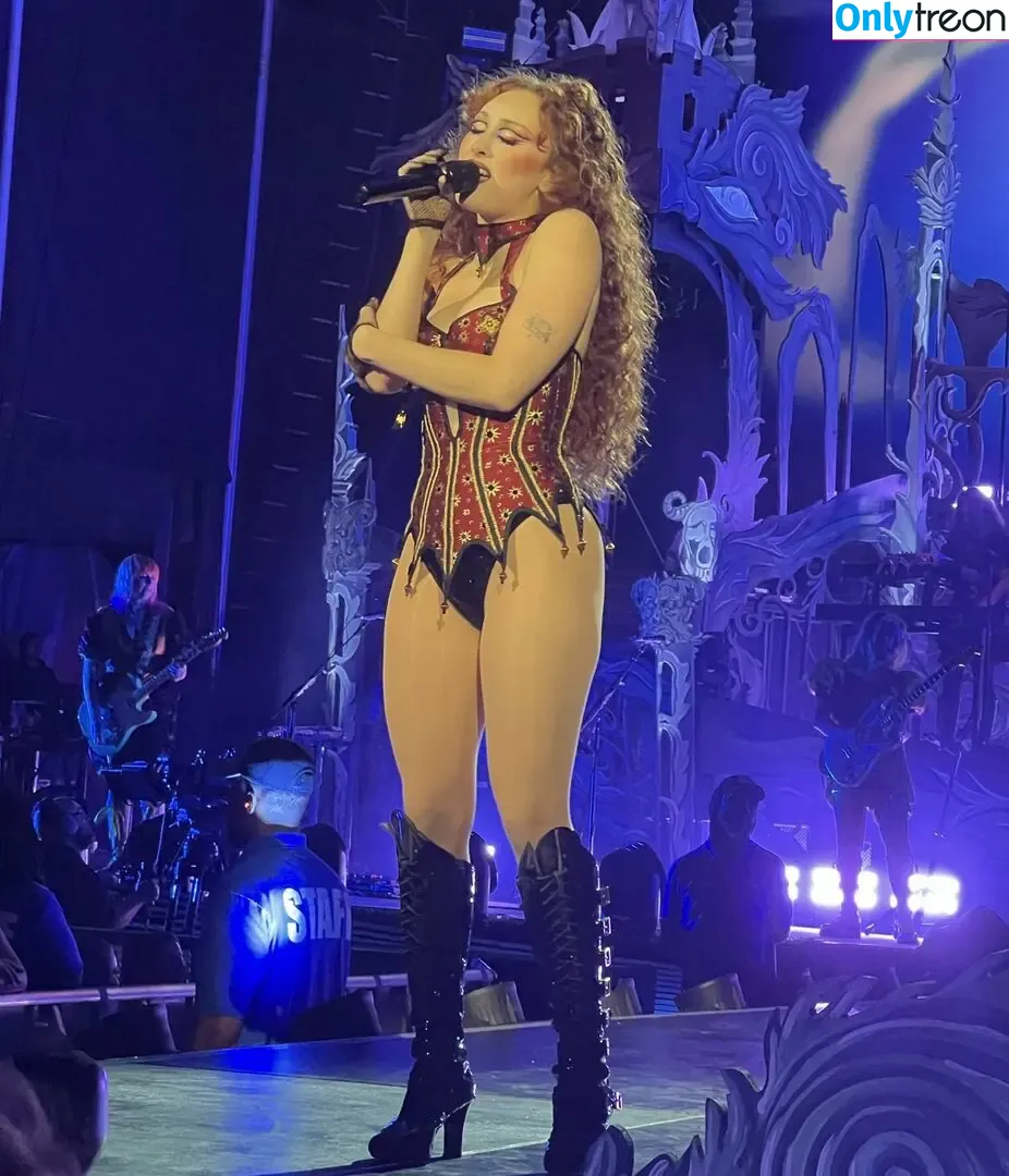 Chappell Roan nude photo #0563 (chappellroan / rosybeetles)