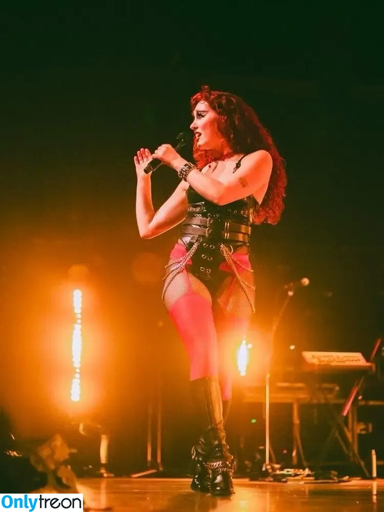 Chappell Roan nude photo #0603 (chappellroan / rosybeetles)