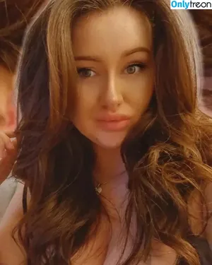 char.lloyd / cherlloyd фото голая #0009