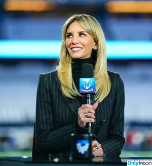 Sportscaster, charissajthompson leaked nudes