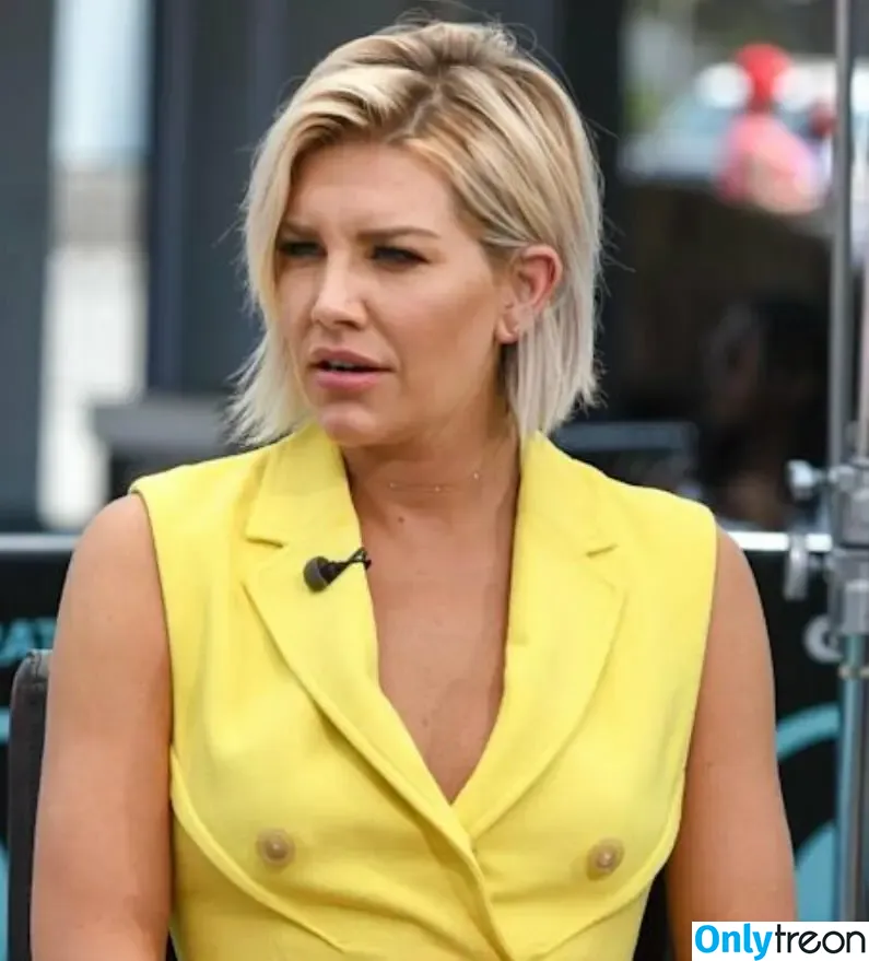 Charissa Thompson nude photo #0089 (Sportscaster / charissajthompson)