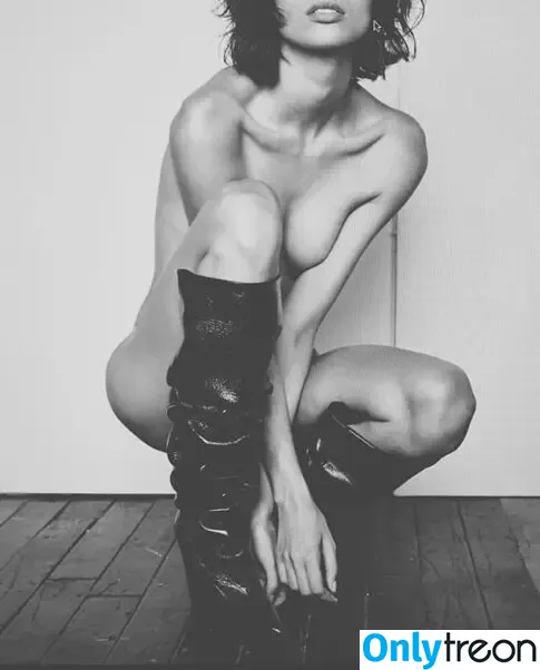 Charlee Fraser nude photo #0014 (charleefraser)