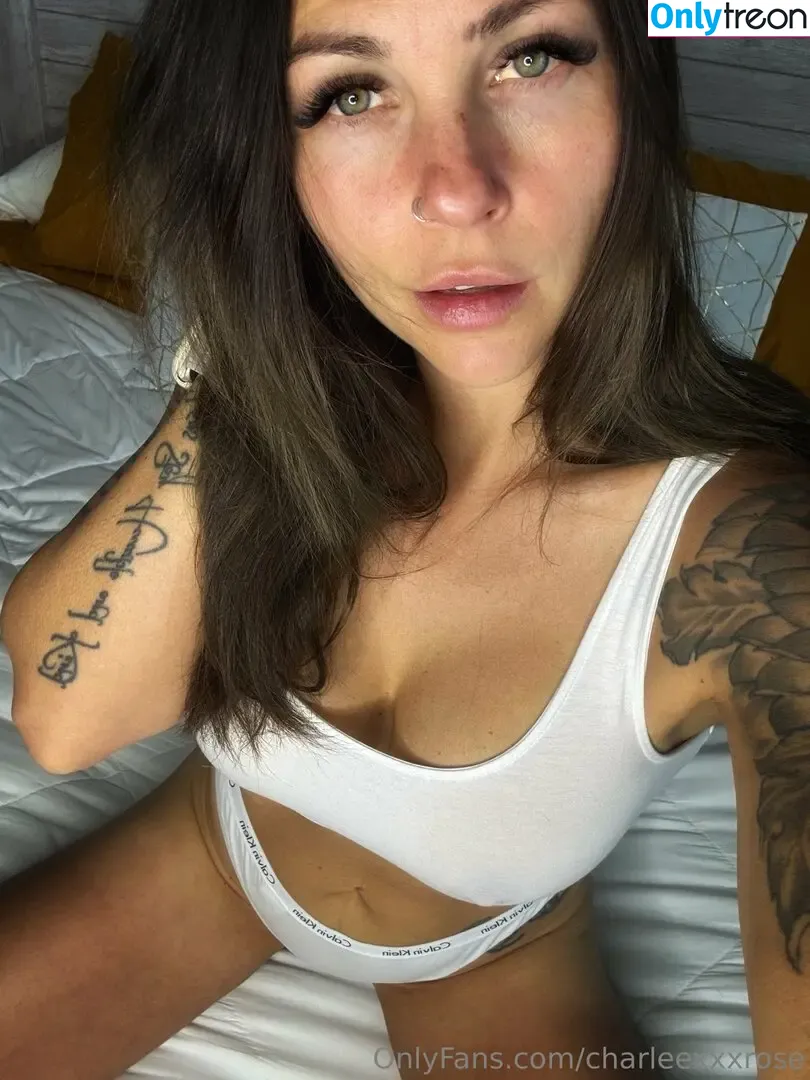 charleexxxrose nude photo #0301 (piercedpussy_char)