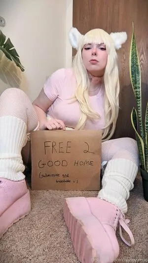 Charley Moo / charley-moo / charleymooasmr / charleymooo nude photo #0080