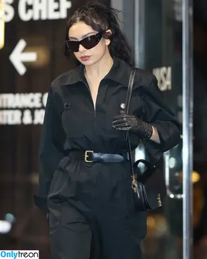 Charli XCX / charli_xcx / charlignarly фото голая #2481