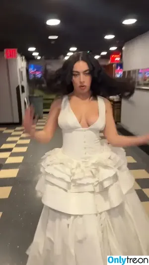 Charli XCX / charli_xcx / charlignarly фото голая #2501