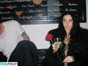 Charli XCX / charli_xcx / charlignarly фото голая #2516