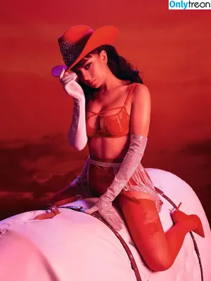 Charli XCX / charli_xcx / charlignarly фото голая #2520