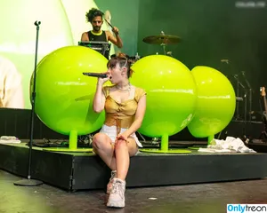 Charli XCX / charli_xcx / charlignarly фото голая #2592