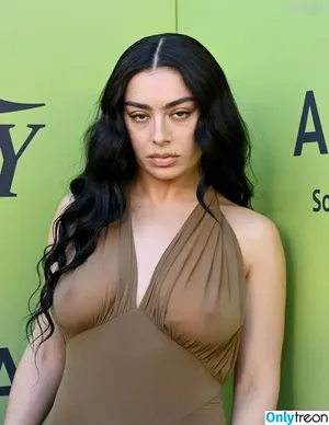 Charli XCX / charli_xcx / charlignarly фото голая #2604