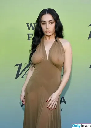 Charli XCX / charli_xcx / charlignarly фото голая #2605
