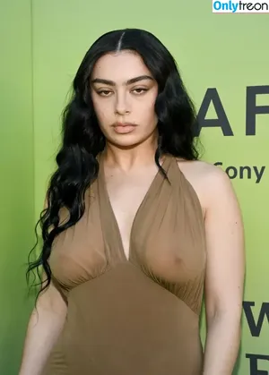 Charli XCX / charli_xcx / charlignarly фото голая #2627
