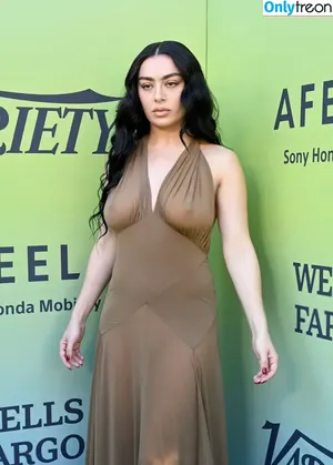 Charli XCX / charli_xcx / charlignarly фото голая #2640