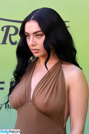 Charli XCX / charli_xcx / charlignarly фото голая #2646