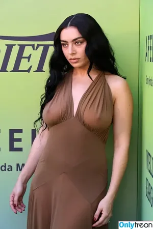 Charli XCX / charli_xcx / charlignarly фото голая #2647