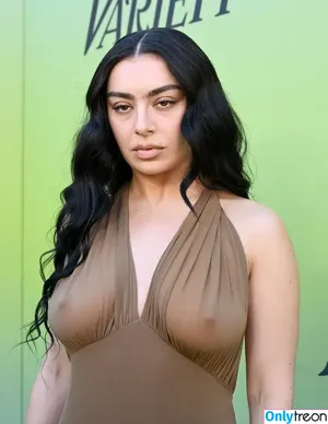 Charli XCX / charli_xcx / charlignarly фото голая #2649