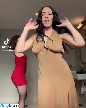Charli XCX / charli_xcx / charlignarly фото голая #2664