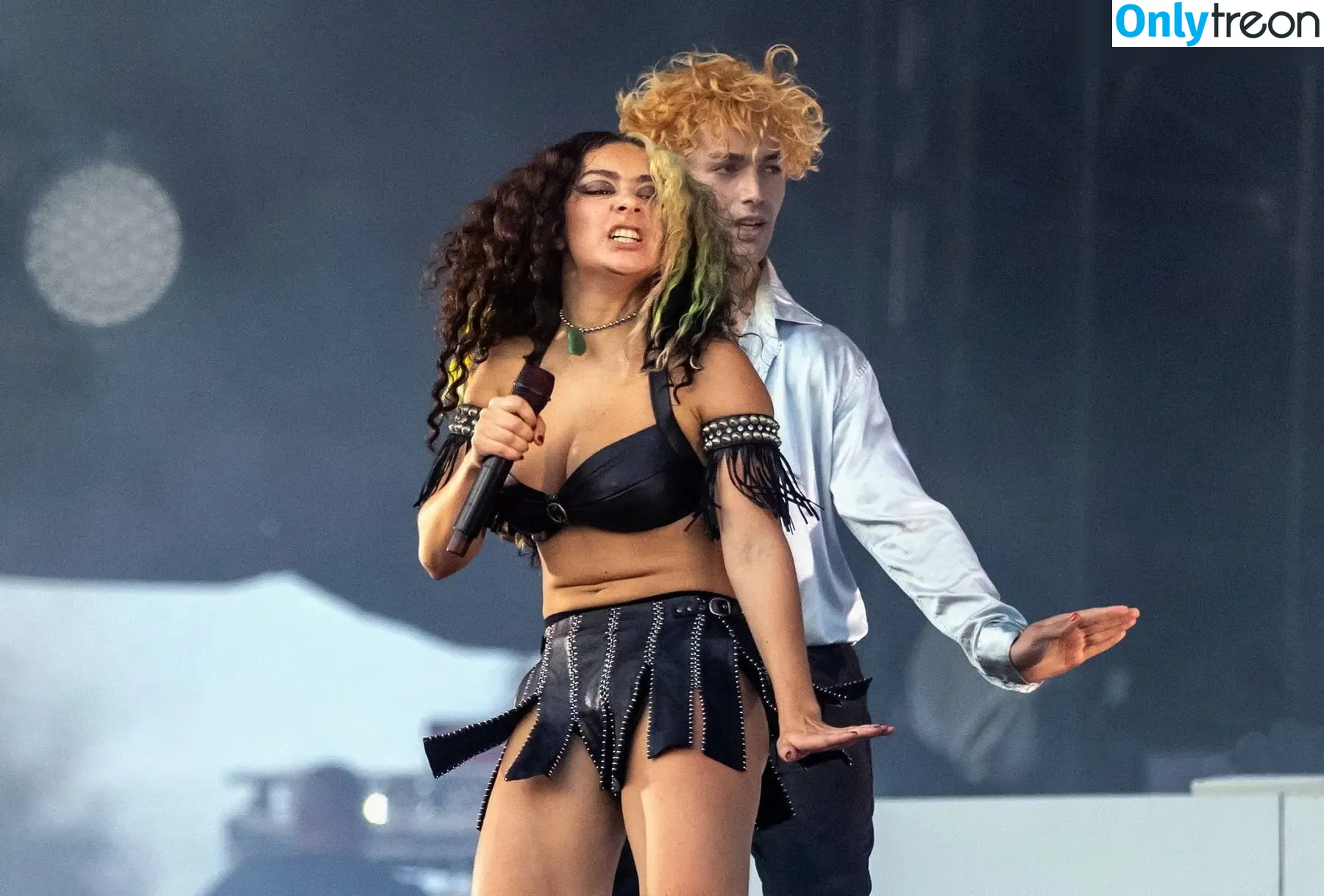 Charli XCX голая photo #2562 (charli_xcx / charlignarly)