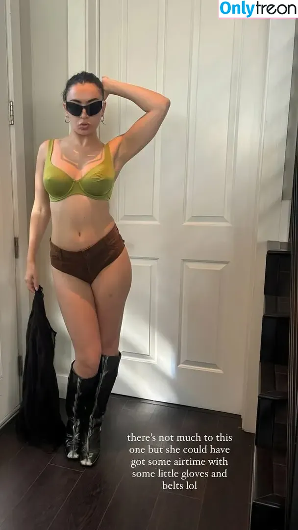 Charli XCX голая photo #2600 (charli_xcx / charlignarly)