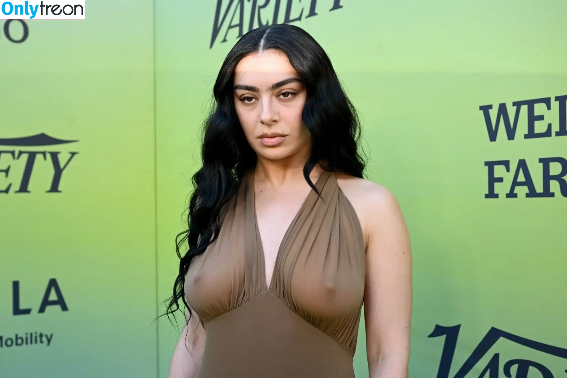Charli XCX голая photo #2620 (charli_xcx / charlignarly)