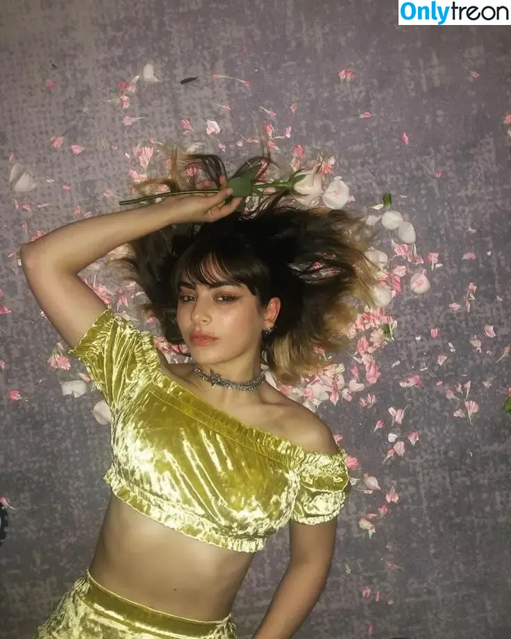 Charli XCX голая photo #2743 (charli_xcx / charlignarly)