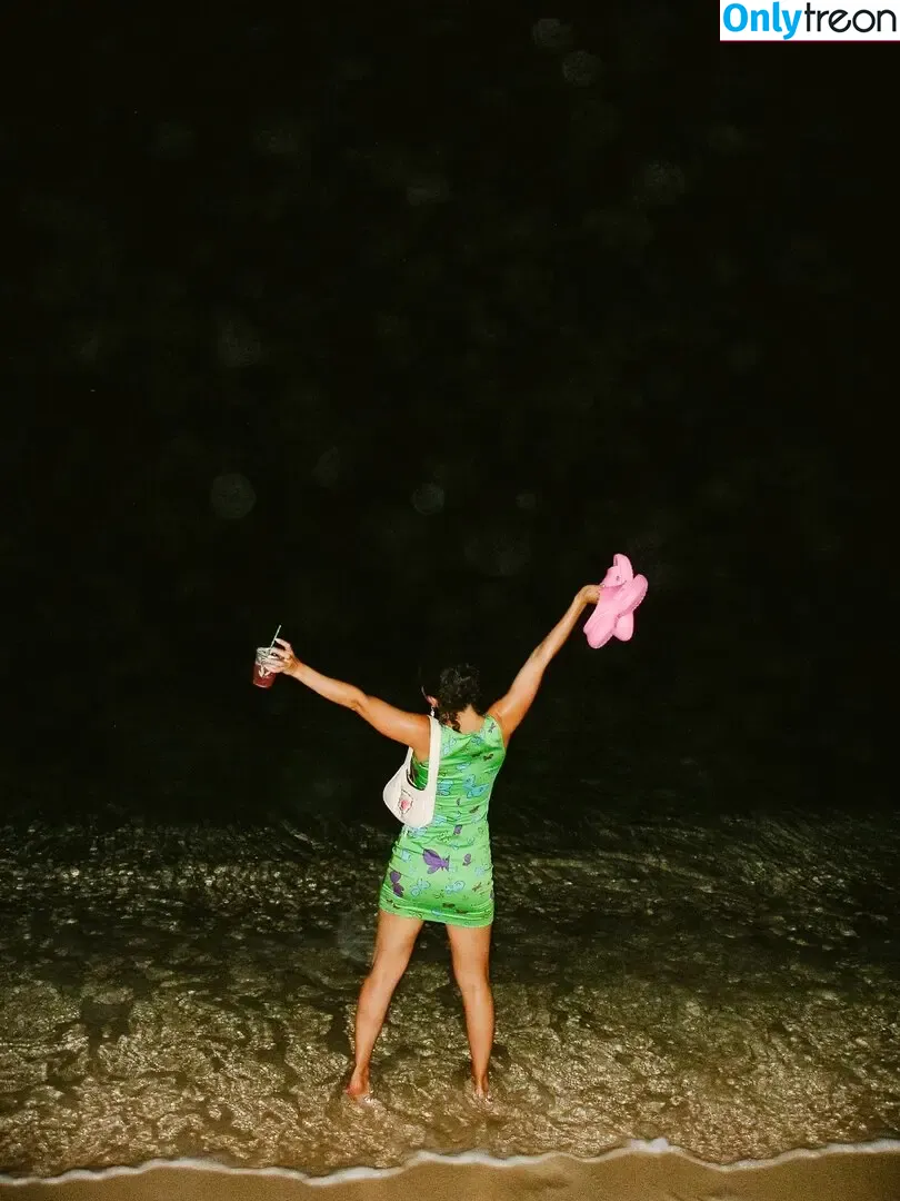 Charli XCX голая photo #2746 (charli_xcx / charlignarly)