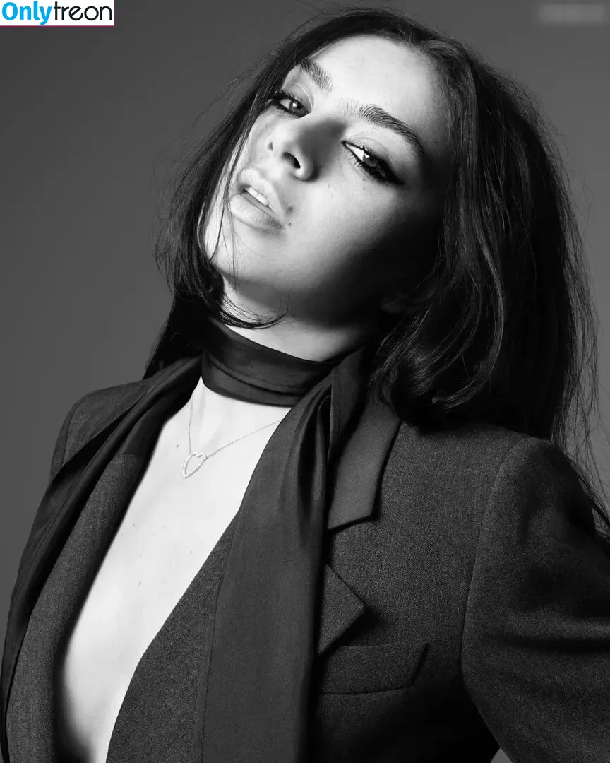 Charli XCX nude photo #2803 (charli_xcx / charlignarly)