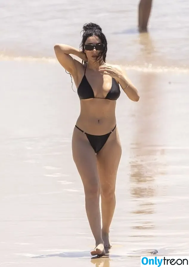 Charli XCX nude photo #2867 (charli_xcx / charlignarly)