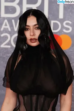 Charli XCX / charli_xcx / charlignarly nude photo #3006