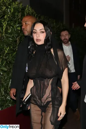 Charli XCX / charli_xcx / charlignarly nude photo #3013