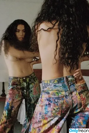 Charli XCX / charli_xcx / charlignarly nude photo #3052