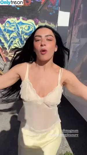 Charli XCX / charli_xcx / charlignarly фото голая #3257