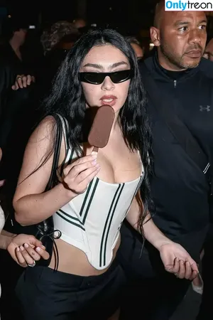 Charli XCX / charli_xcx / charlignarly фото голая #3271