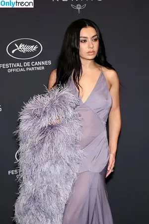 Charli XCX / charli_xcx / charlignarly фото голая #3301