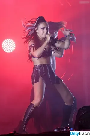 Charli XCX / charli_xcx / charlignarly фото голая #3355