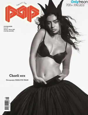 Charli XCX / charli_xcx / charlignarly nude photo #3517