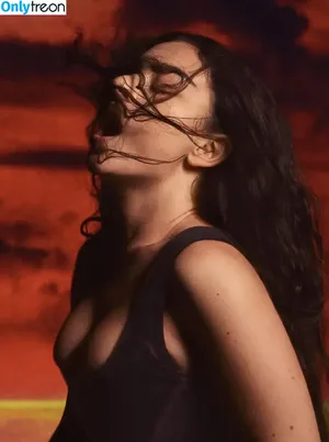 Charli XCX / charli_xcx / charlignarly nude photo #3524